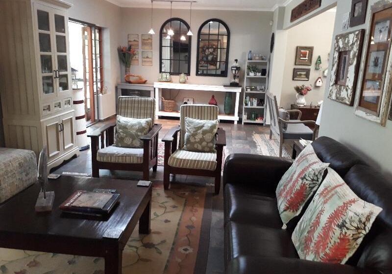 פנסיון The Sandpiper