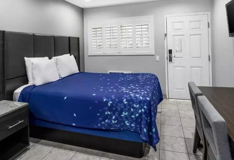 Scandia Motel