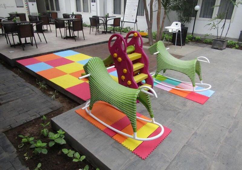 Whiz Prime Hotel Darmo Harapan Surabaya