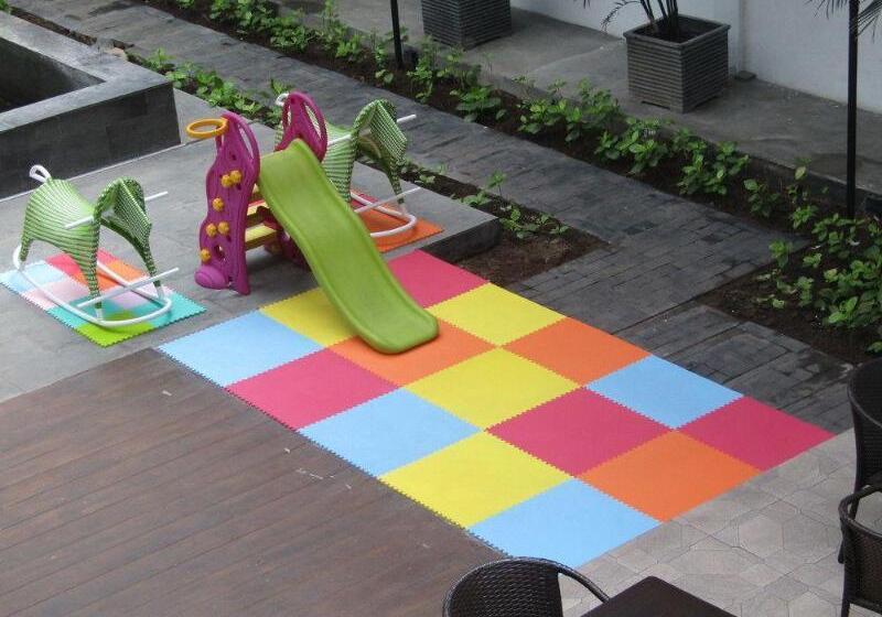 Whiz Prime Hotel Darmo Harapan Surabaya