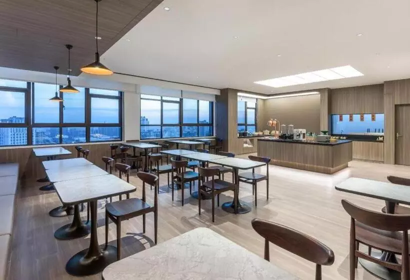 Hanting Hotel Wuhe Caihong Times Square