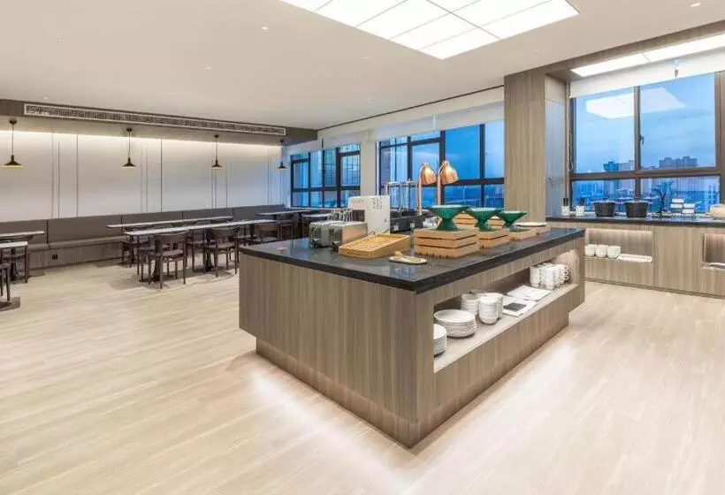 Hanting Hotel Wuhe Caihong Times Square