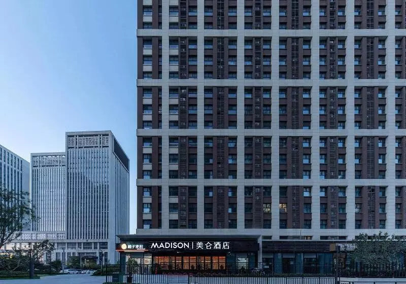 ホテル Madison Jinan Olympics Center