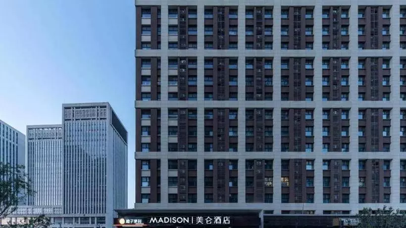 ホテル Madison Jinan Olympics Center