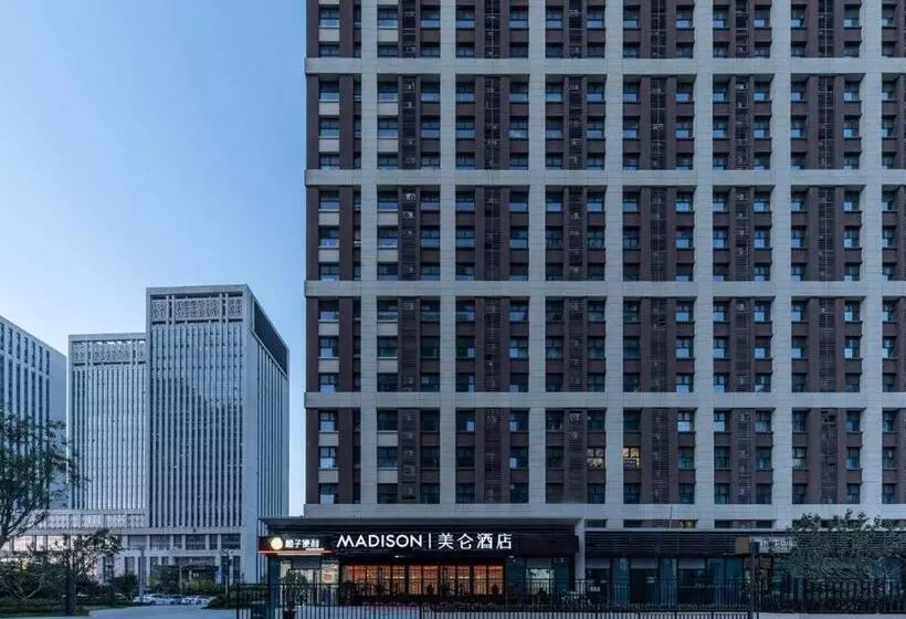 ホテル Madison Jinan Olympics Center