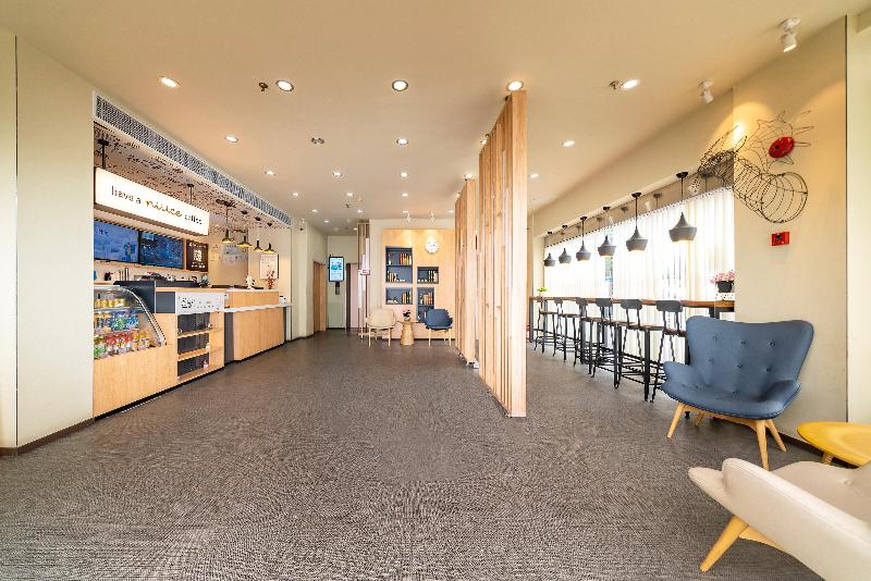 Hanting Hotel Shanghai Qingpu Caoying Road Metro Station