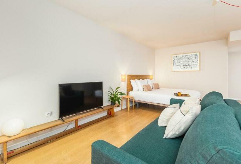 Dream On Almada Lofts