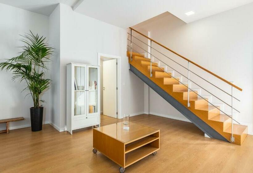 Dream On Almada Lofts