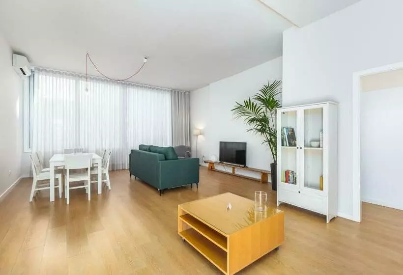 Dream On   Almada Lofts