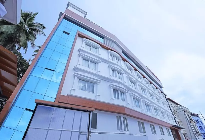 Aamiaismajoitus (B&B) Krishnavalsam Regency