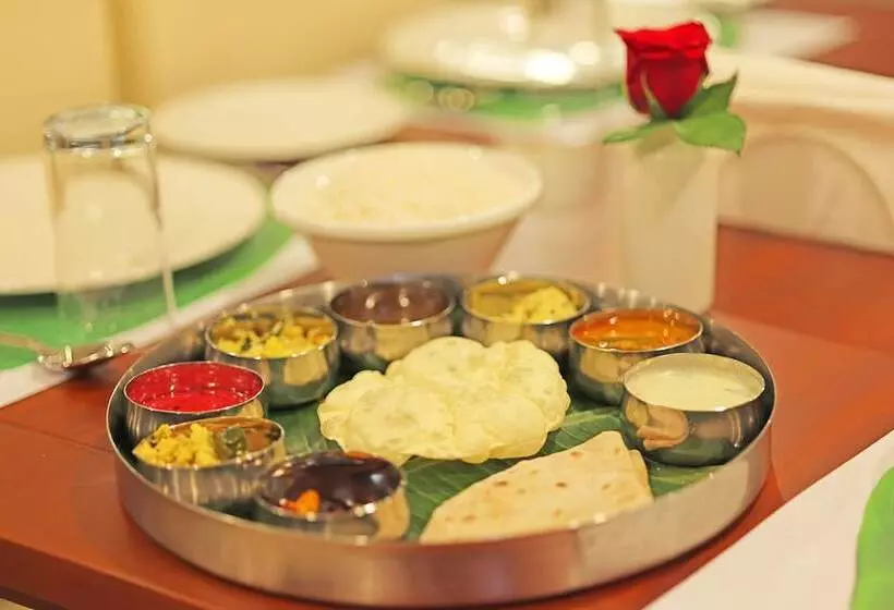 Aamiaismajoitus (B&B) Krishnavalsam Regency