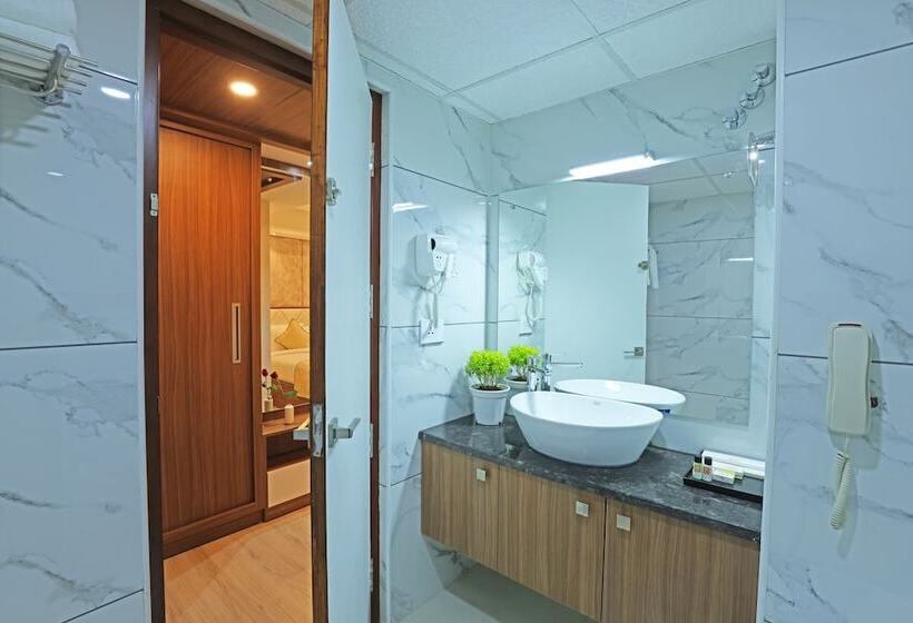 Bed and Breakfast Krishnavalsam Regency