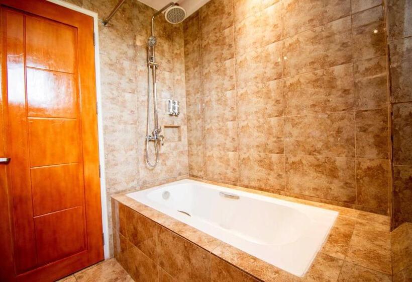 Hotel Monallan Boracay