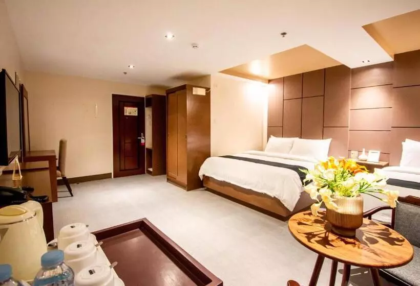 Hotel Monallan Boracay