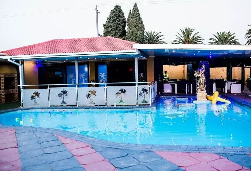 ホテル National Lodge