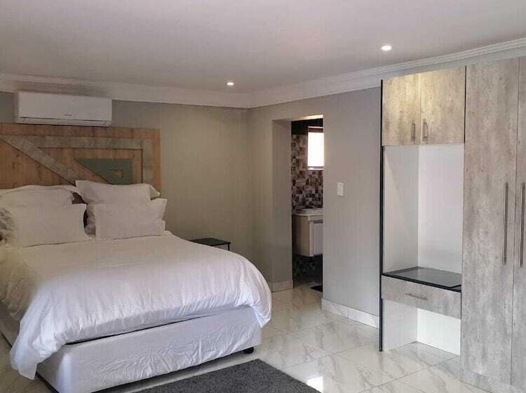 Hotel National Lodge