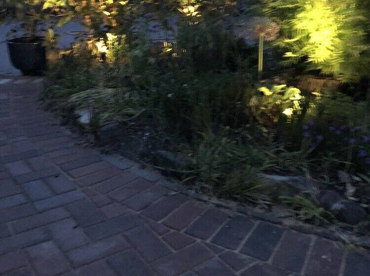 مبيت وإفطار The Blue Cow