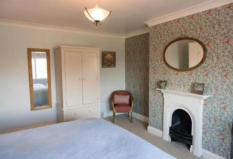 Aamiaismajoitus (B&B) The School House