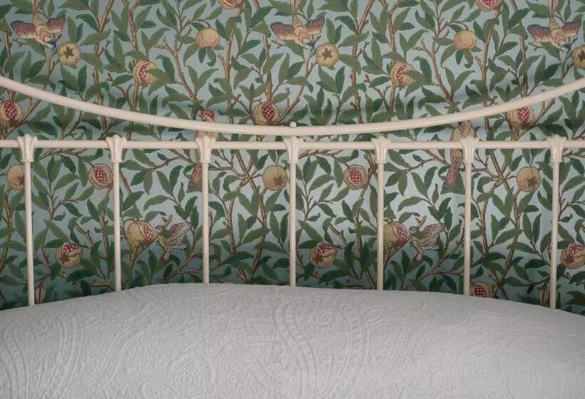 Aamiaismajoitus (B&B) The School House