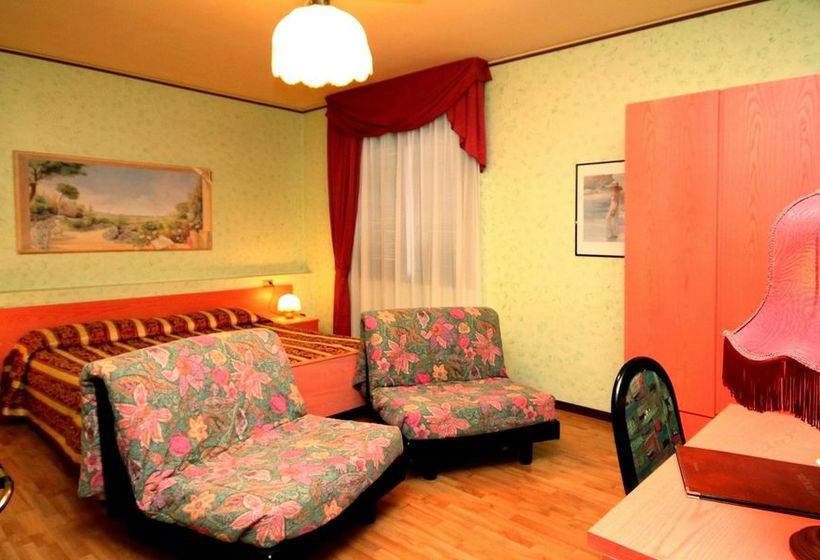 בית מלון כפרי Benaco