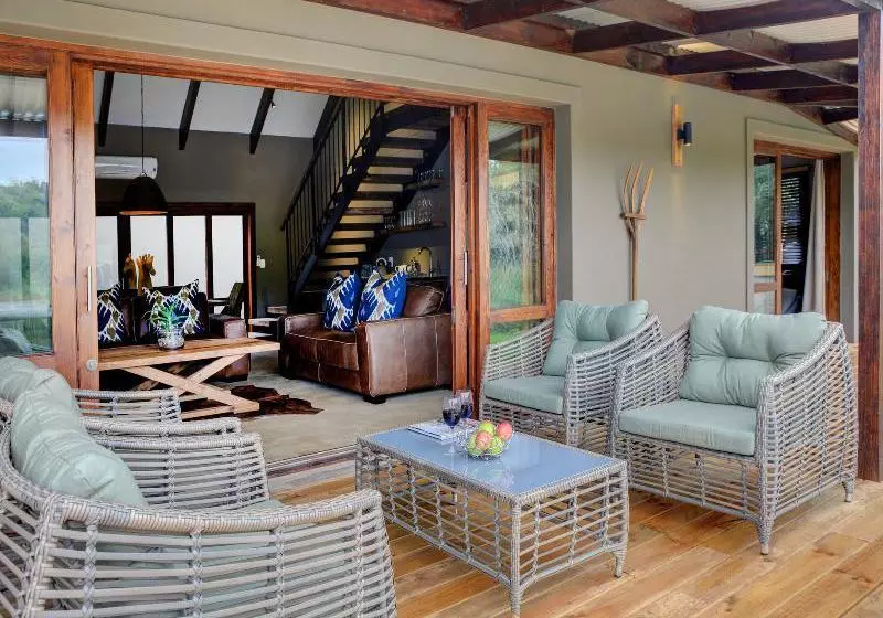 ホテル Bush Villas Self-catering At Botlierskop