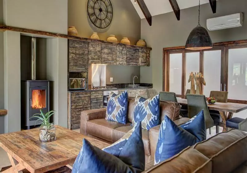 ホテル Bush Villas Self-catering At Botlierskop