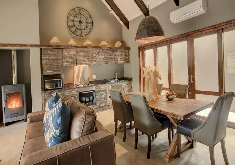 ホテル Bush Villas Self-catering At Botlierskop