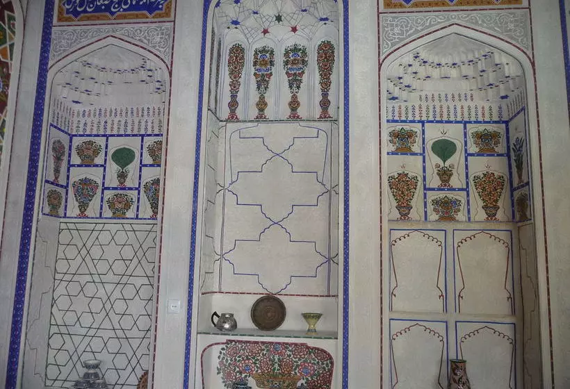 ホテル Hovli Poyon
