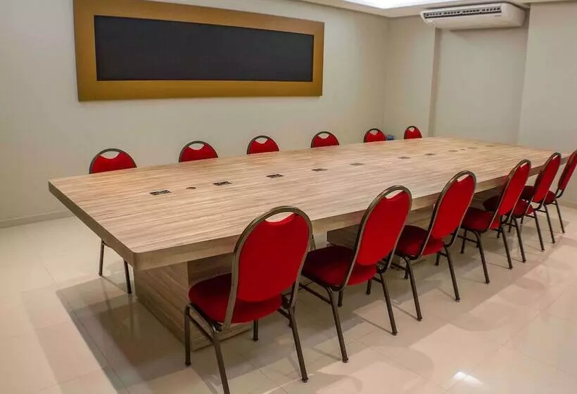 ホテル Ibis Imperatriz