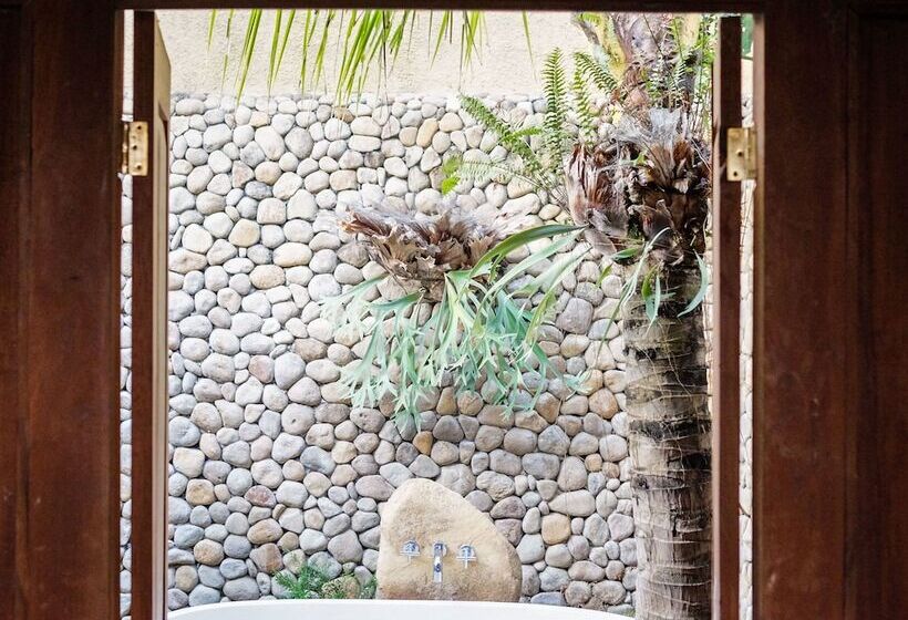 هتل Kalapa Boutique Resort & Yoga