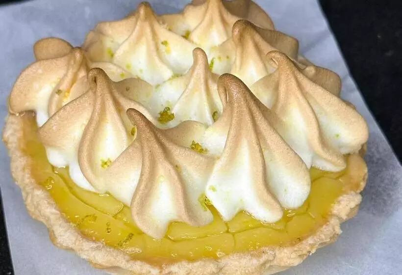 هتل Lake View Resort