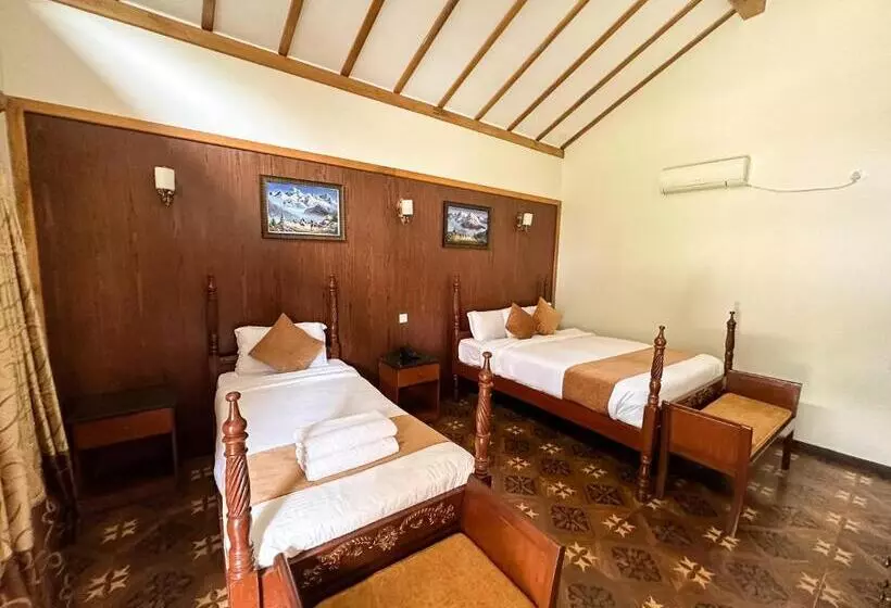 هتل Lake View Resort