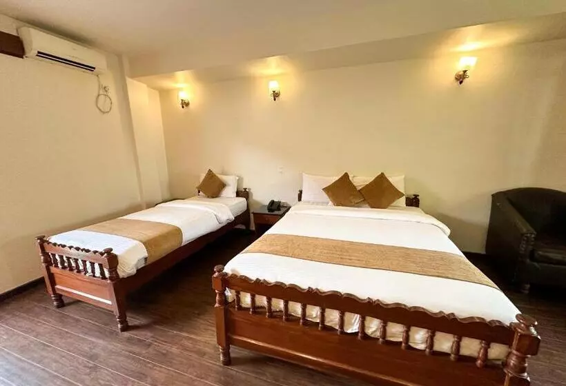 هتل Lake View Resort