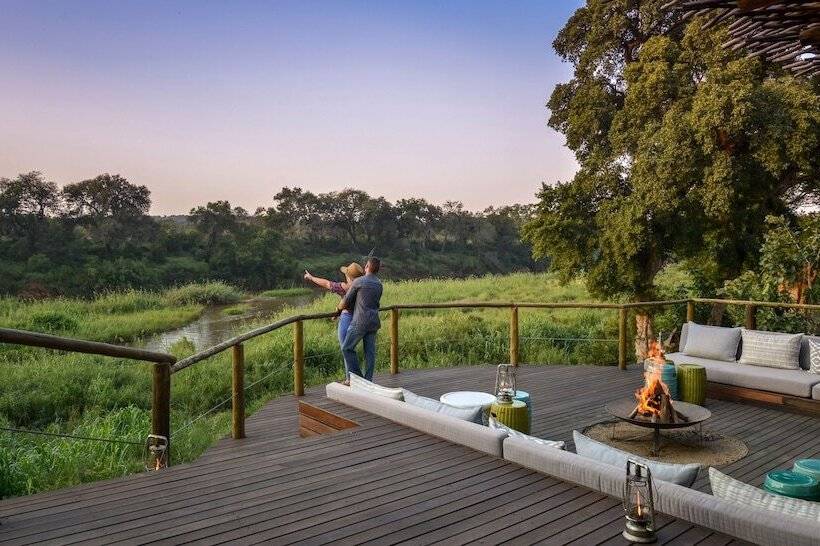 Отель Lion Sands Narina Lodge