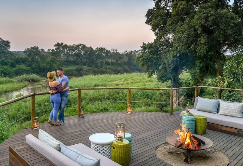 Отель Lion Sands Narina Lodge