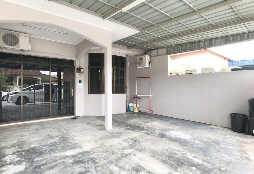 فندق Sakura 2 Homestay Kampar