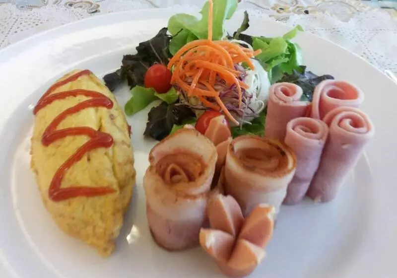 هتل Seaview Sriracha