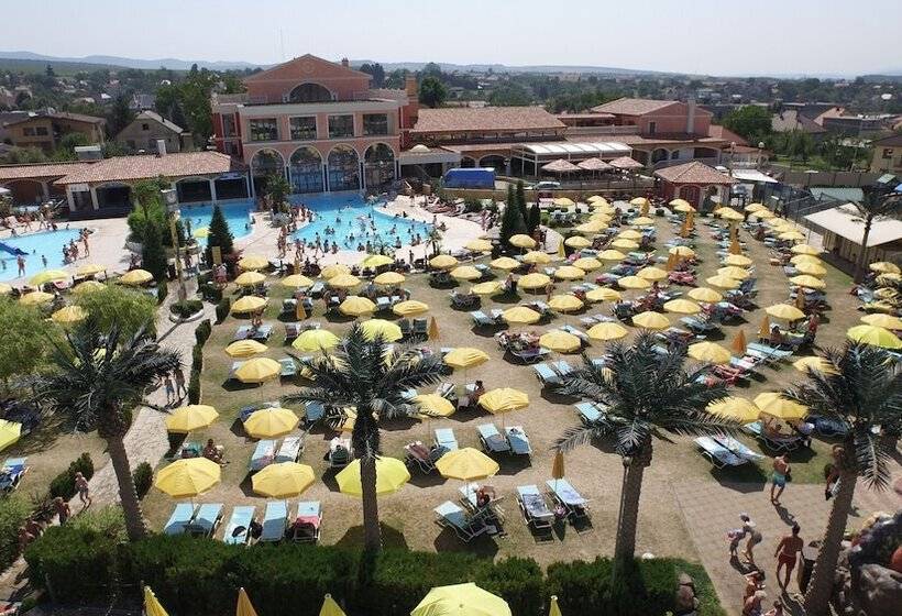 Villa Plaza Boutique Hotel & Spa