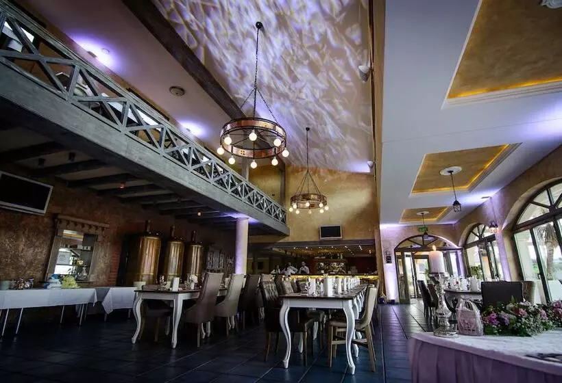 Villa Plaza Boutique Hotel & Spa