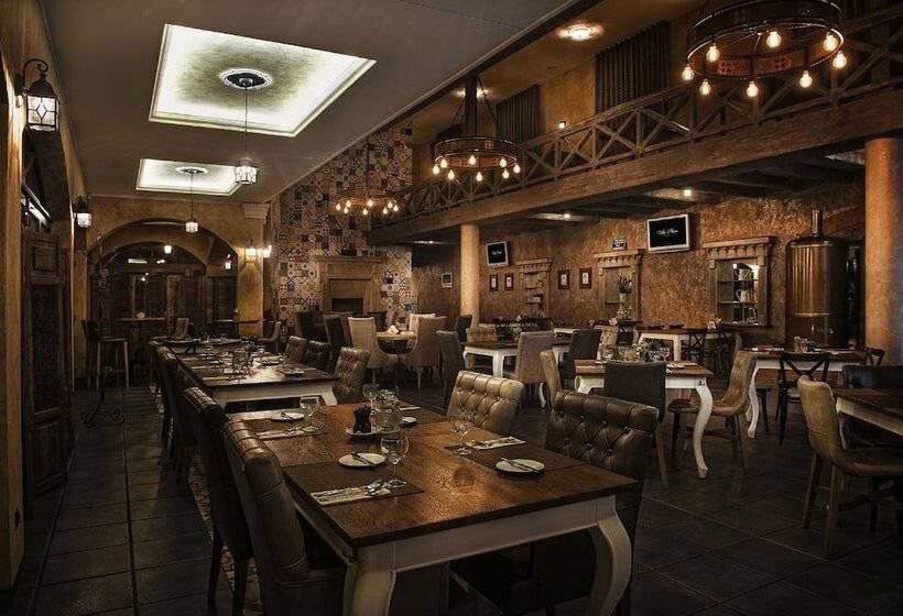 Villa Plaza Boutique Hotel & Spa