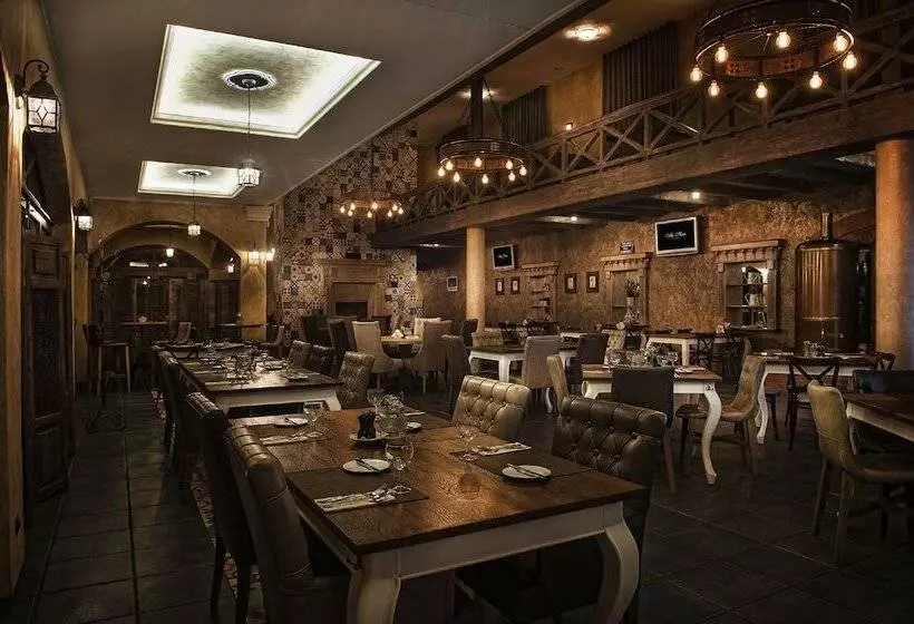 Villa Plaza Boutique Hotel & Spa