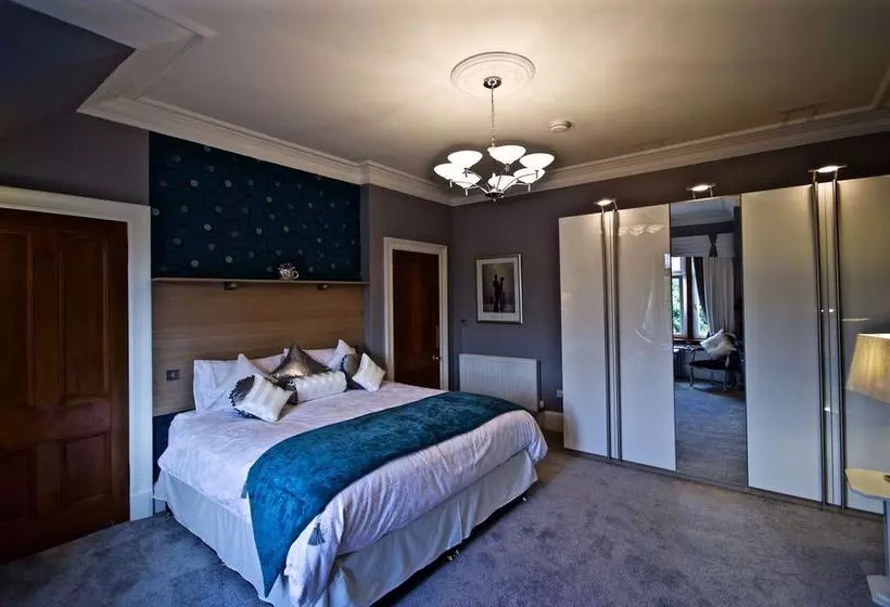 Muirholm Bed & Breakfast