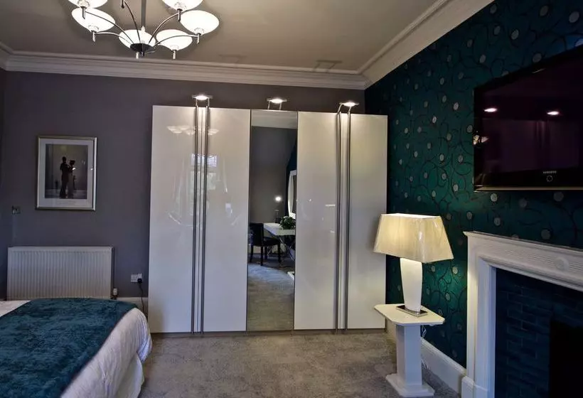 Muirholm Bed & Breakfast