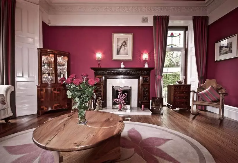 Muirholm Bed & Breakfast