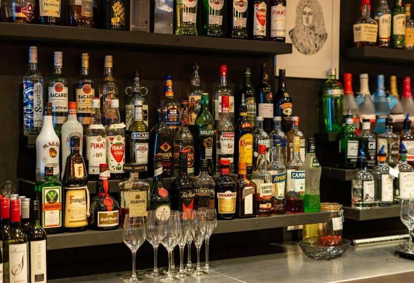 פנסיון Karma St. Martin S