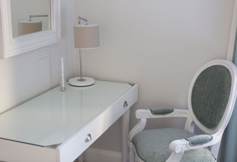 פנסיון Karma St. Martin S