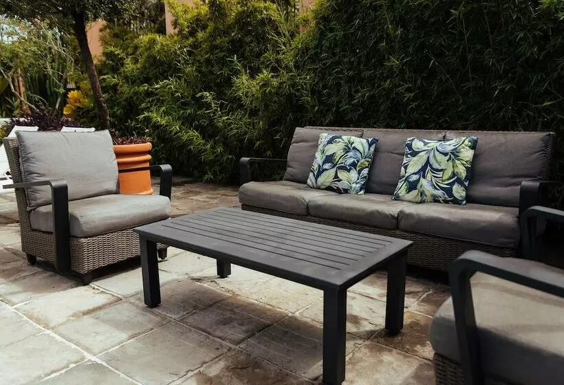 San Trópico Boutique Hotel & Peaceful Escape