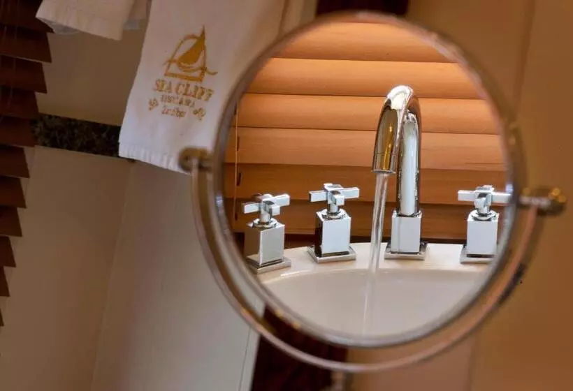 Sea Cliff Resort & Spa