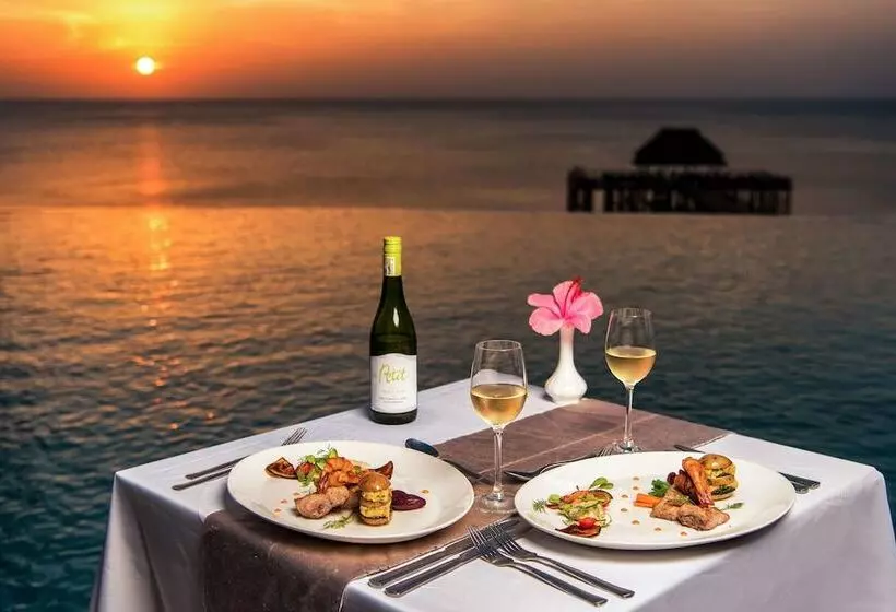 Sea Cliff Resort & Spa