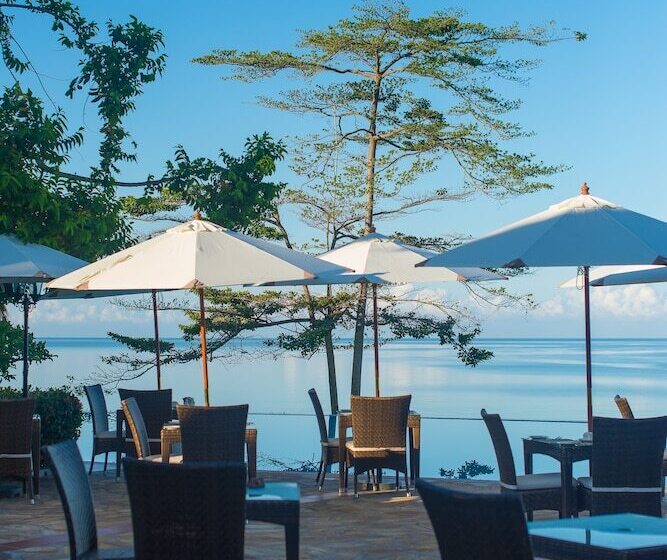 Sea Cliff Resort & Spa